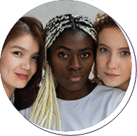 three young women with healthy self esteems